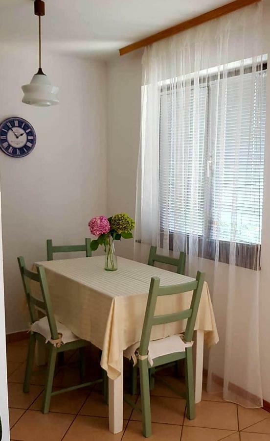 Adelia Apartment Mali Lošinj Exterior foto